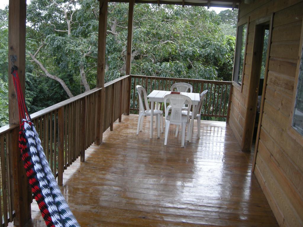 Apartments Chez Milady Utila Kültér fotó