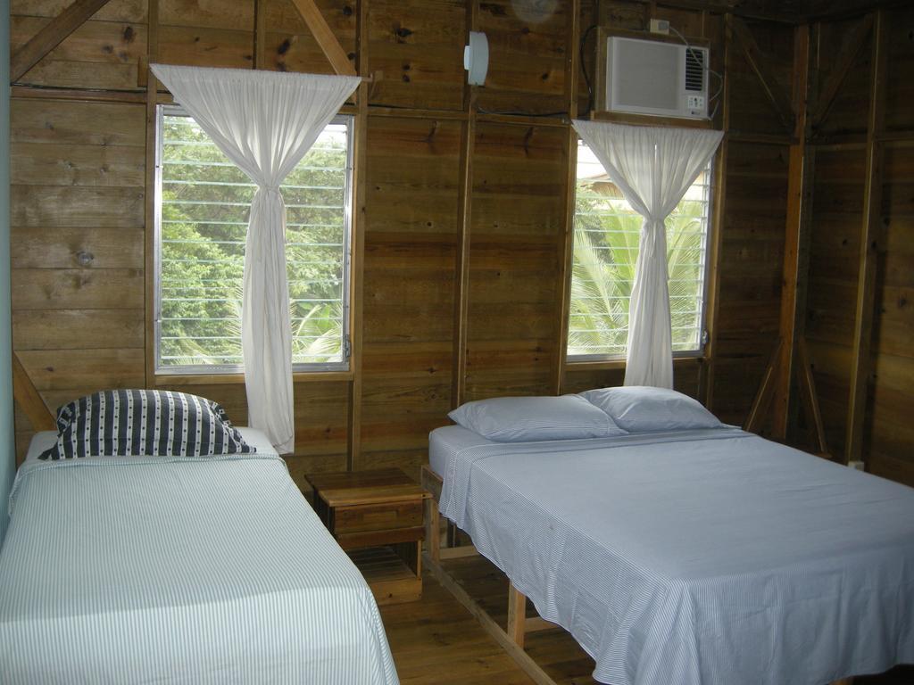 Apartments Chez Milady Utila Szoba fotó