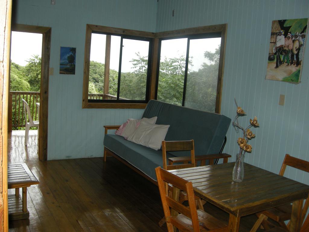 Apartments Chez Milady Utila Szoba fotó