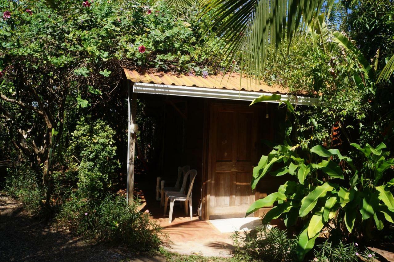 Apartments Chez Milady Utila Kültér fotó